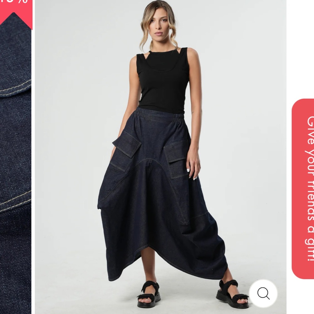 Elegant Navy Blue Women's Skirt